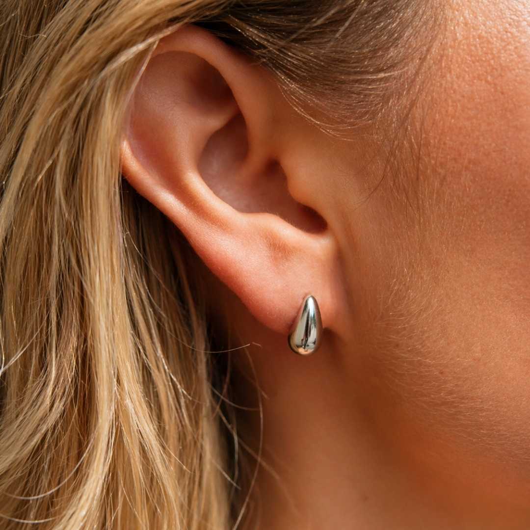 MINI TEARDROP EARRINGS
